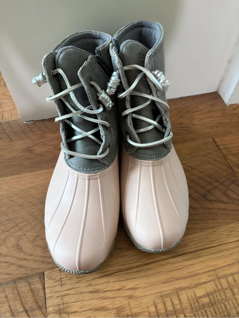 Sperry Waterproof Duck Boots in Light Pink and Gray-Green *ladies